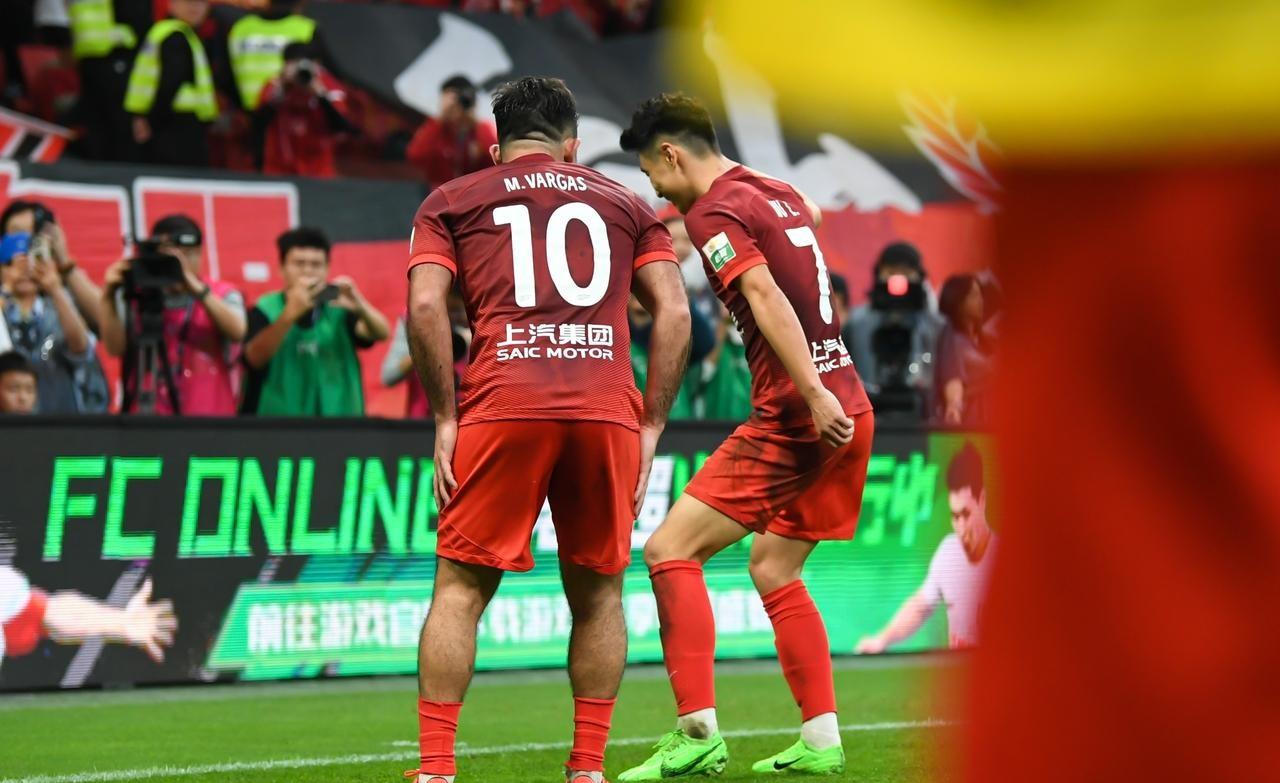 尤文图斯发布备战花絮；冲刺阶段队长鼓劲；中超任务艰巨；轮换策略成焦点(尤文图斯征战意乙)-九游体育下载